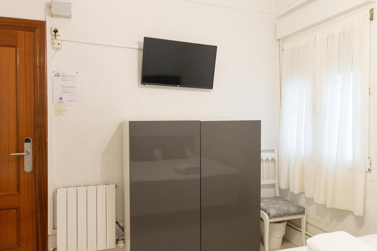 Pension Arias Більбао Екстер'єр фото